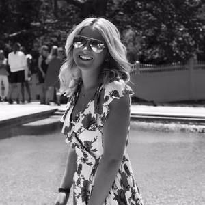 Meet your Posher, Nicole